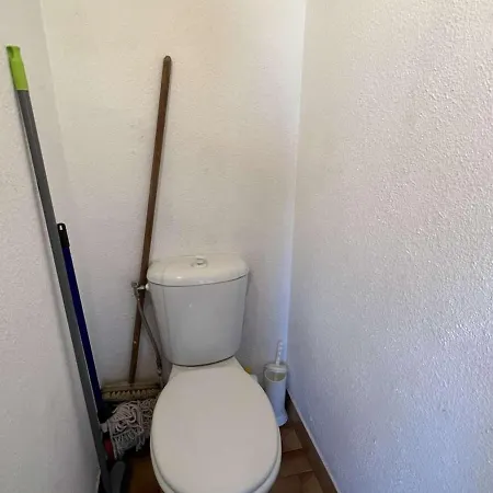 Apartment T2 Avec Parking Et Ascenseur A 100m De La - Animaux Acceptes, 34300 Cap D'agde - Fr-1-702-40 Agde
